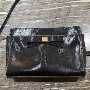 Kate Spade New York Beacon Court Black Bow Accent Women's Bag